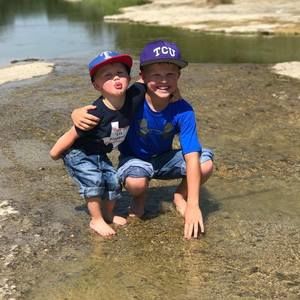 Meet your Posher, Greg n laura